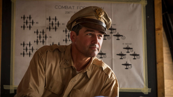 Catch-22 Kyle Chandler