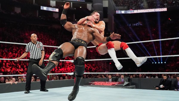 Finn Balor Bobby Lashley