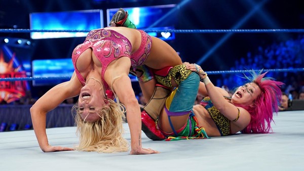 Charlotte Flair Asuka