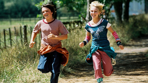 Bridge To Terabithia Josh Hutcherson AnnaSophia Robb