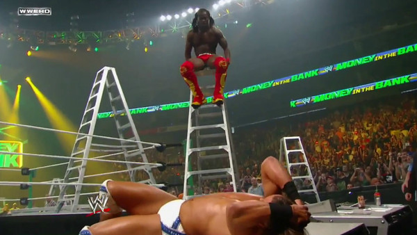 Kofi Kingston Drew McIntyre MITB 2010