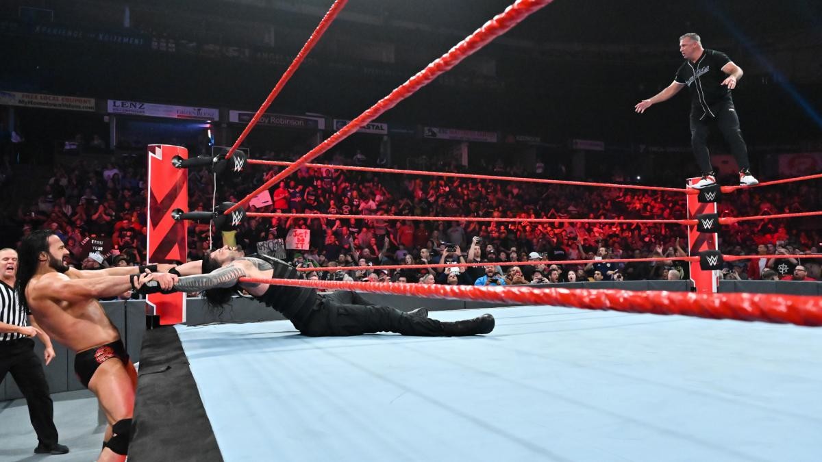 Last Night S Wwe Raw Attendance Was The Worst In Years