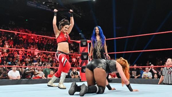 Bayley Becky Lynch Raw