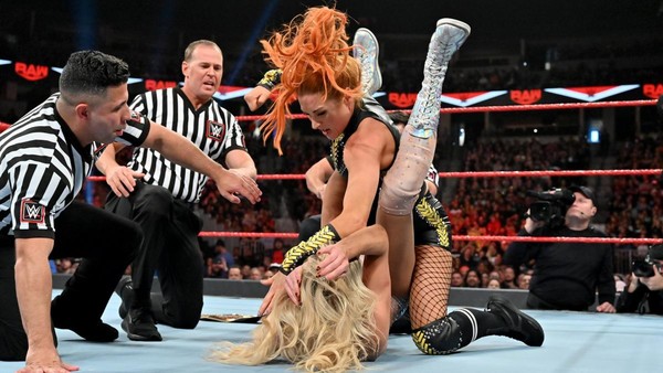 Becky Lynch Charlotte Flair