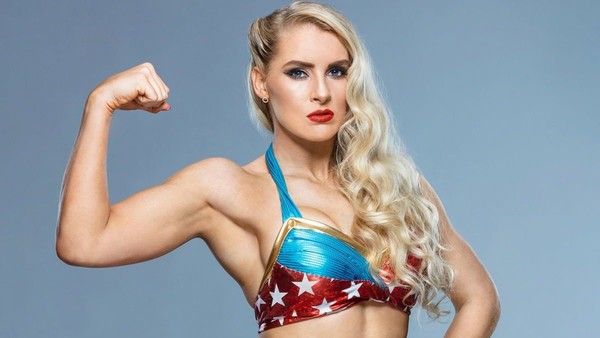 Lacey Evans 
