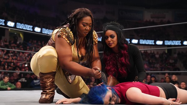 AWesome Kong Brandi Rhodes Leva Bates