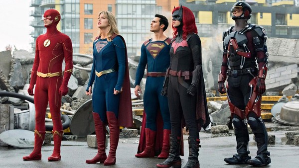 Crisis On Infinite Earths The Flash Supergirl Superman Batwoman Atom
