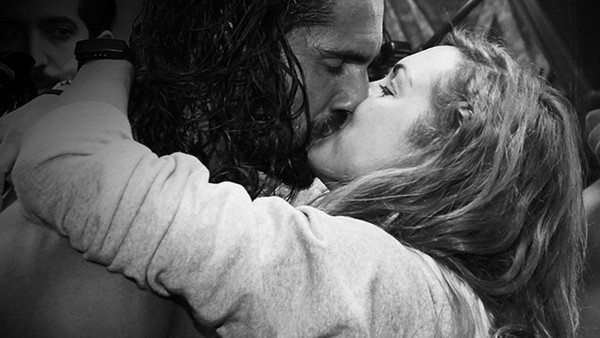 Seth Rollins Becky Lynch kiss