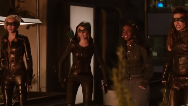 Green Arrow and The Canaries Black Canary Dinah Laurel