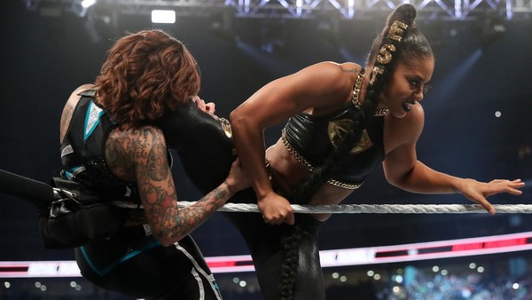 Bianca Belair Mercedes Martinez Royal Rumble 2020