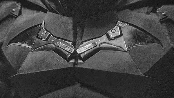 Batman robert pattinson logo