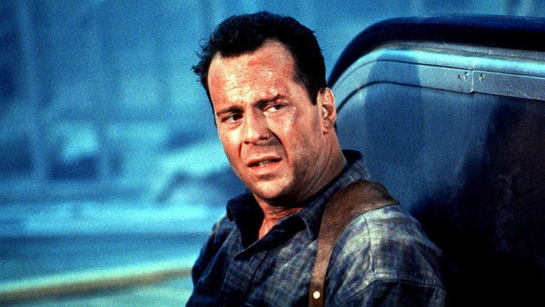 Bruce Willis in Renny Harlin's Die Hard 2: Die Harder
