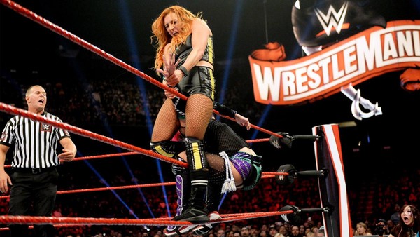 Becky Lynch Asuka