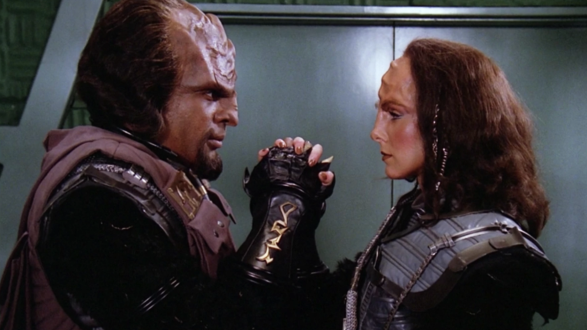 klingon star trek hand sign