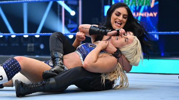 Sonya Deville Mandy Rose