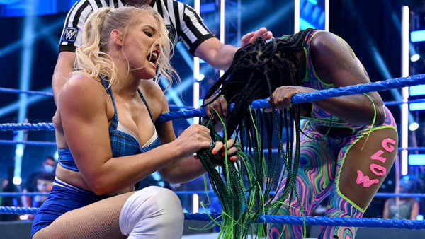 Lacey Evans Naomi