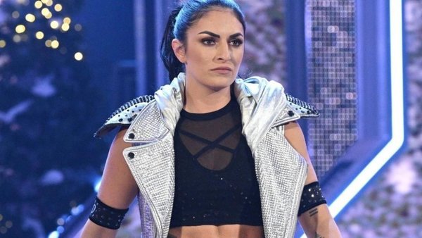 Sonya Deville