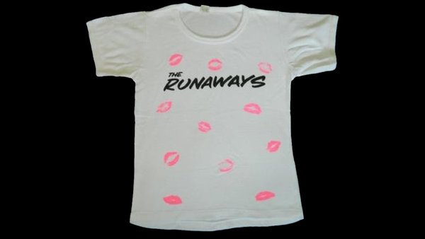 the runaways tshirt