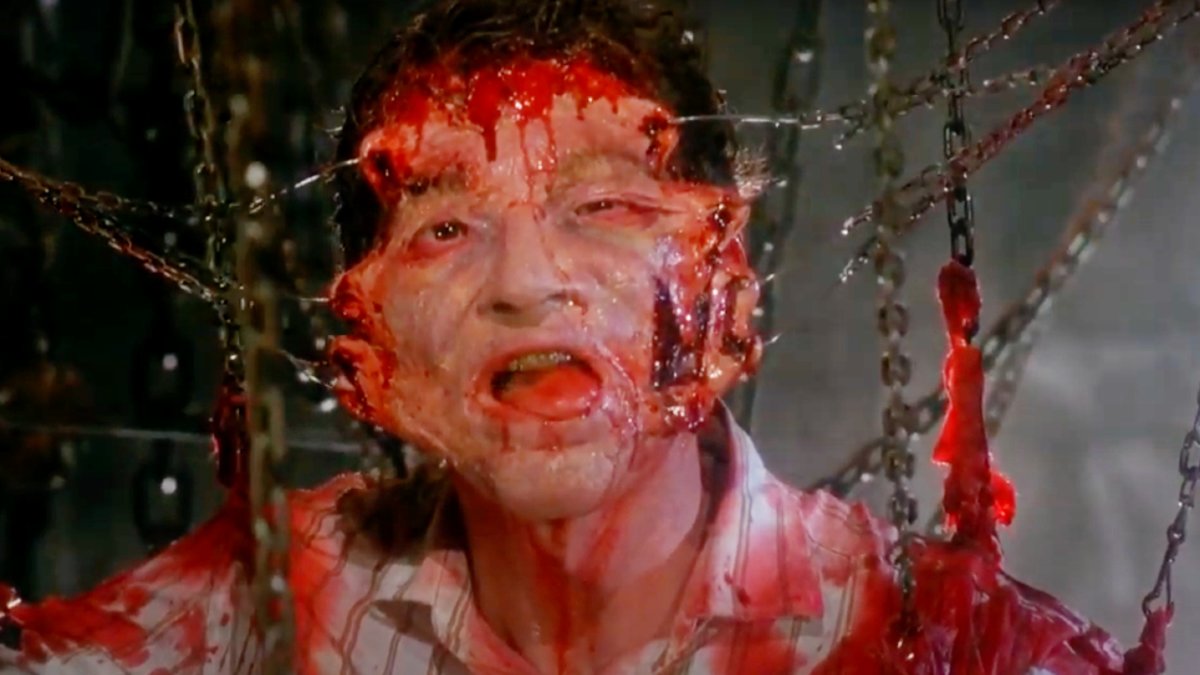 10 Horrific Horror Movie Scenes You Can’t Unsee – Page 3