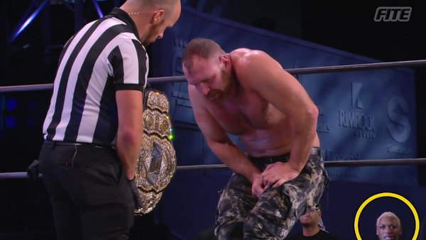 Jon Moxley Sonny Kiss AEW