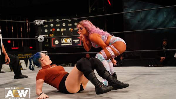 Leva Bates Alex Gracia