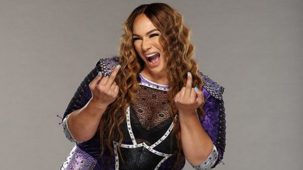 Nia Jax middle finger