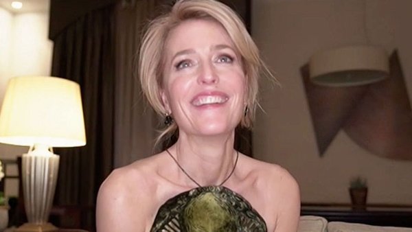 Golden Globes 2021 Gillian Anderson