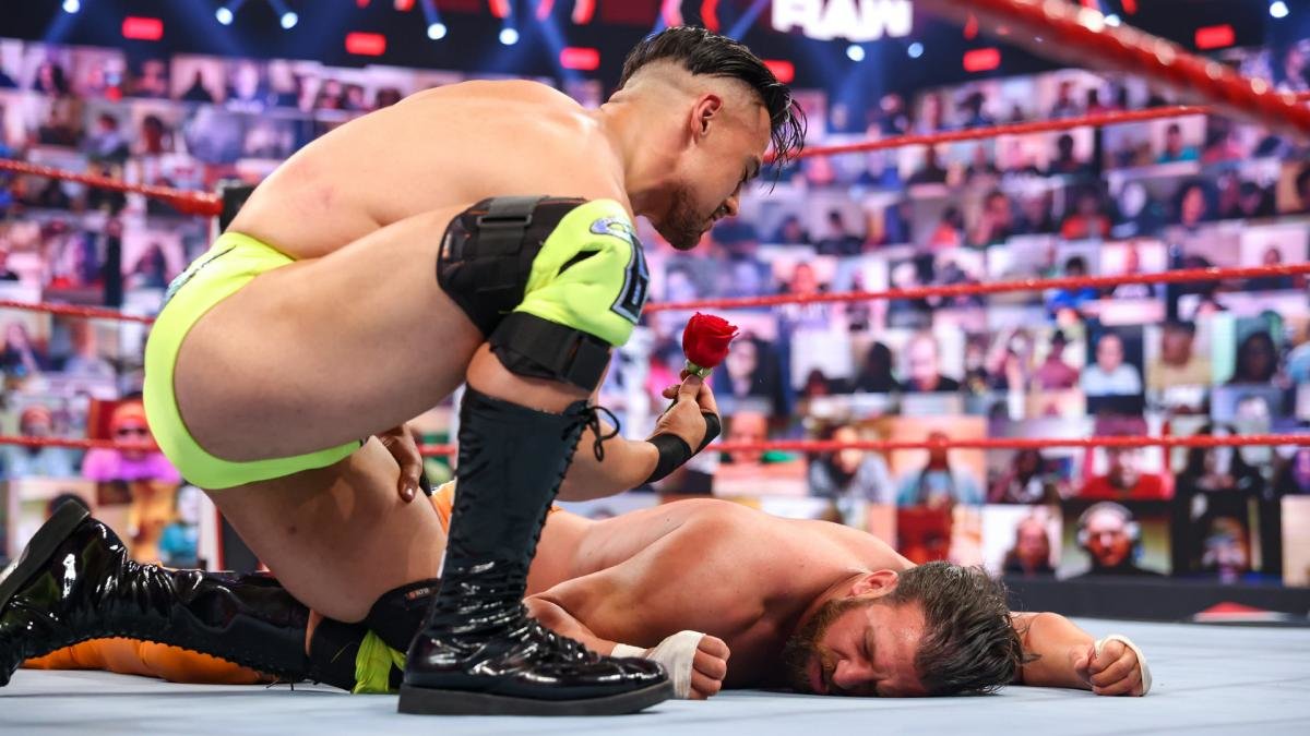 19 Things You Probably Missed From WWE Raw (May 3)