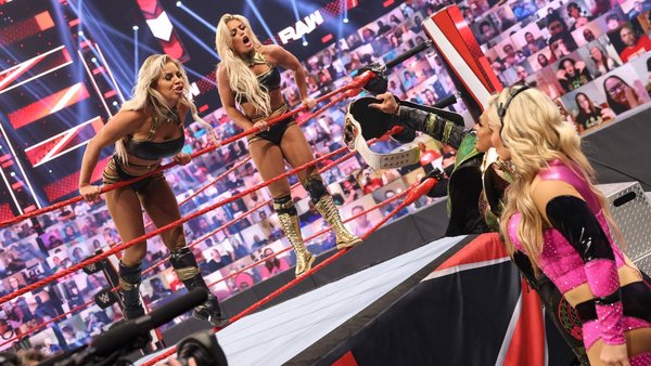 Dana Brooke Mandy Rose