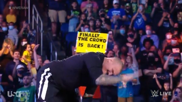 Randy Orton WWE Fan Sign