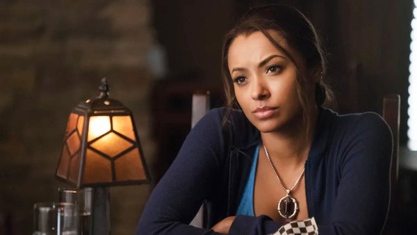 bonnie de the vampire diaries