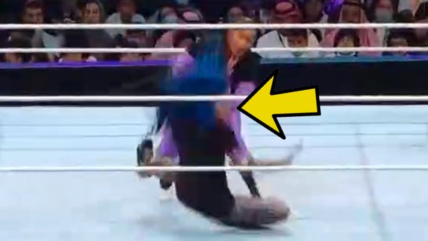 Bianca Belair Sasha Banks Head Rope