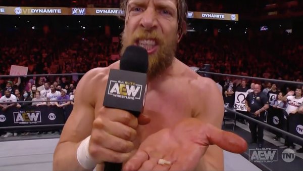 Bryan Danielson tooth