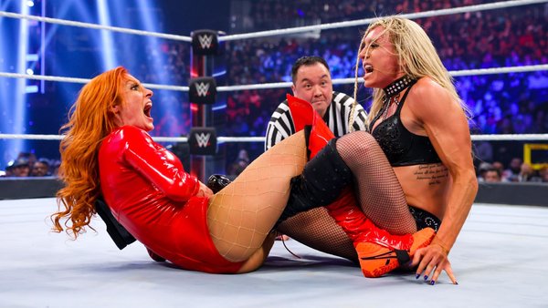 Becky Lynch Charlotte Flair