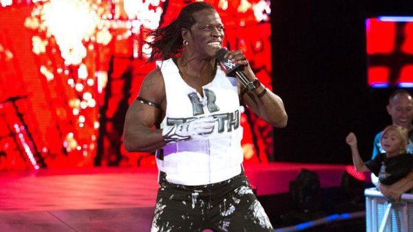 R-Truth WWE