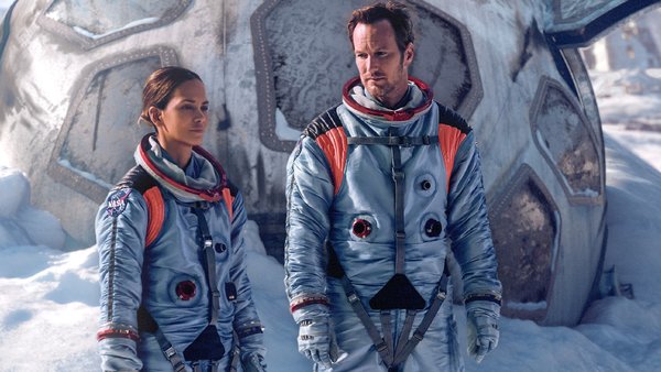 Moonfall Patrick Wilson Halle Berry