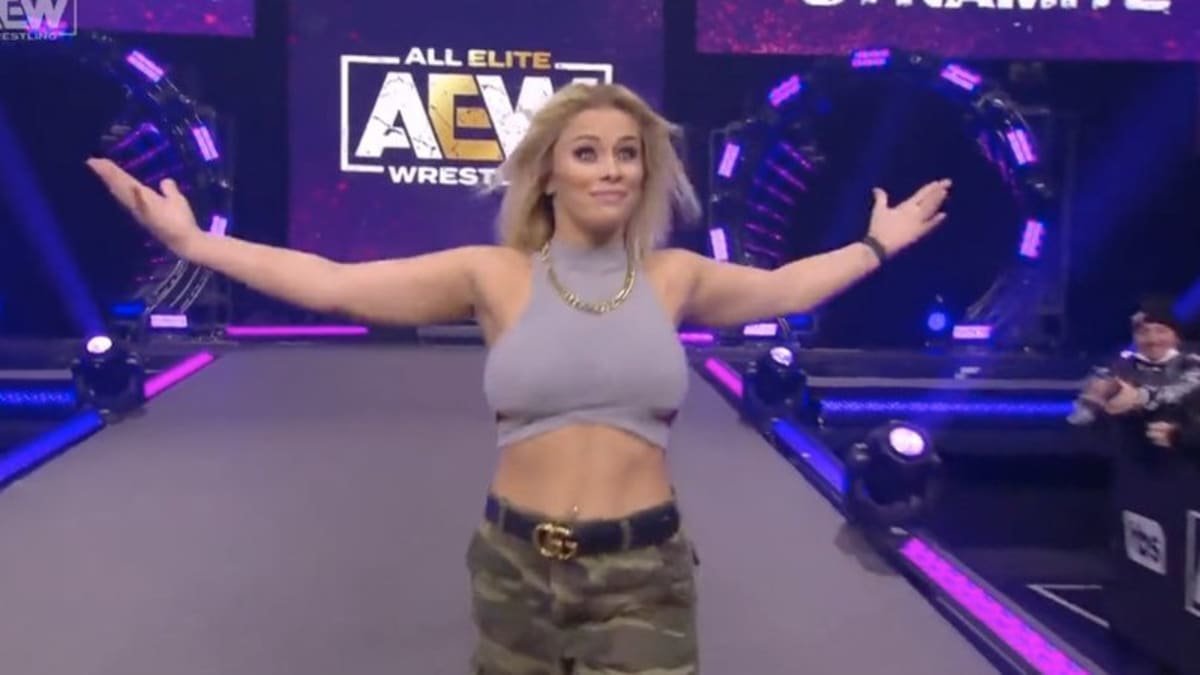 aew-s-paige-vanzant-injured