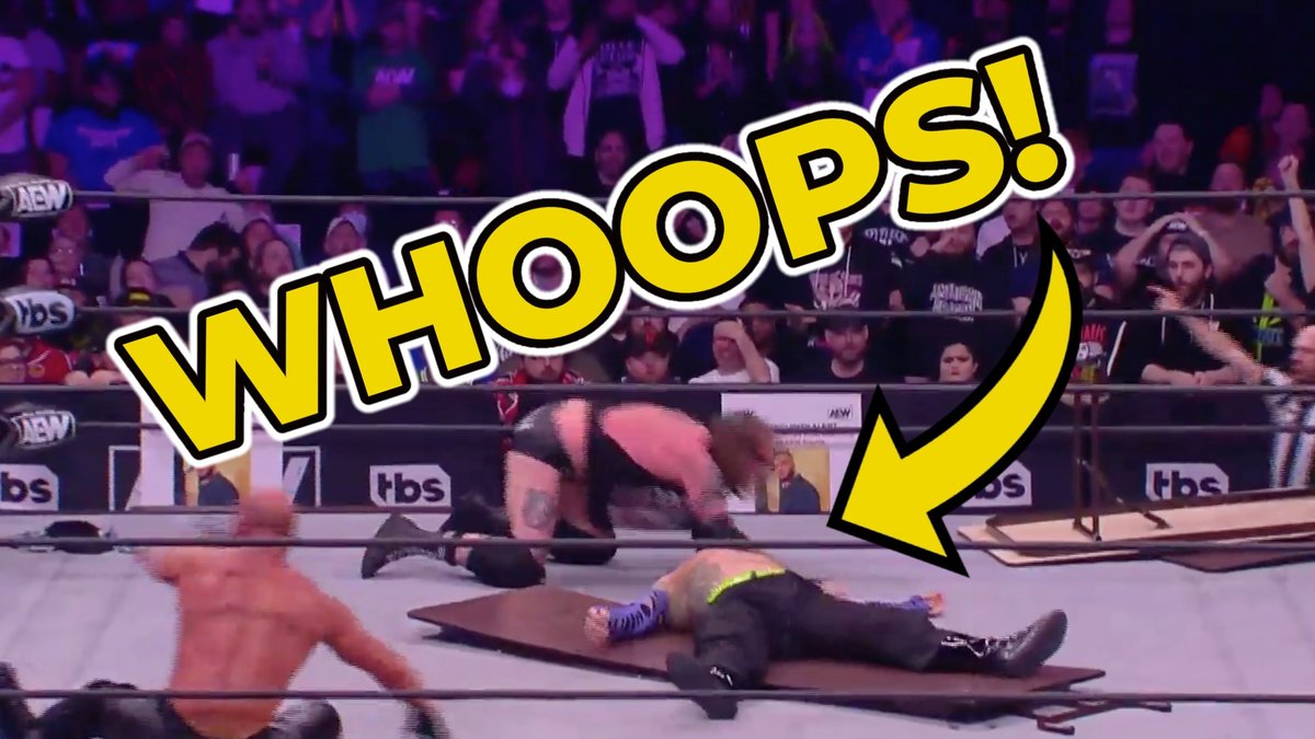 10 Weapon Fails That Totally Ruined Wrestling Matches￼