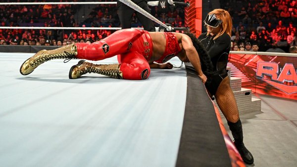 Bianca Belair Becky Lynch