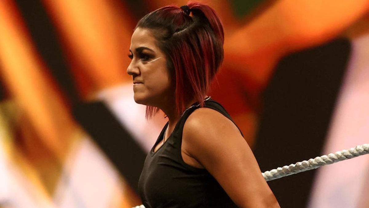 Bayley Has First Televised WWE Match In Front Of Live Fans In 900 Days.