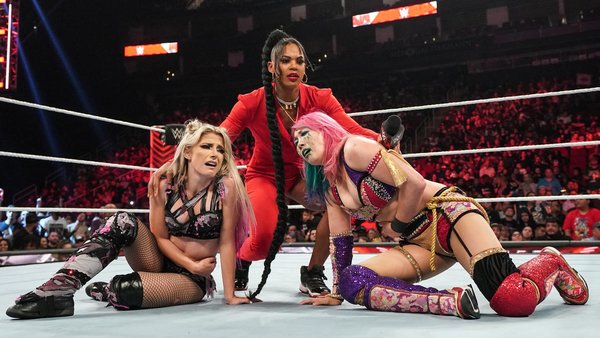 Bianca Belair Asuka Alexa Bliss