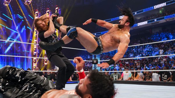 Drew McIntyre Jey Uso Sami Zayn Claymore Kick