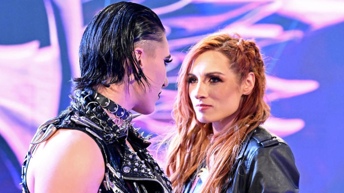 Becky Lynch Is Destroying Everyone On Twitter