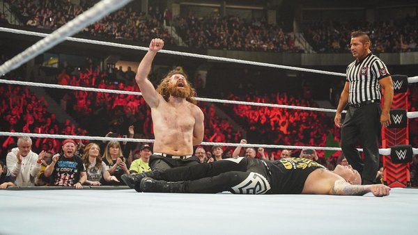 7 Ups & 6 Downs From WWE Raw (20 Feb - Results & Review) – Page 12
